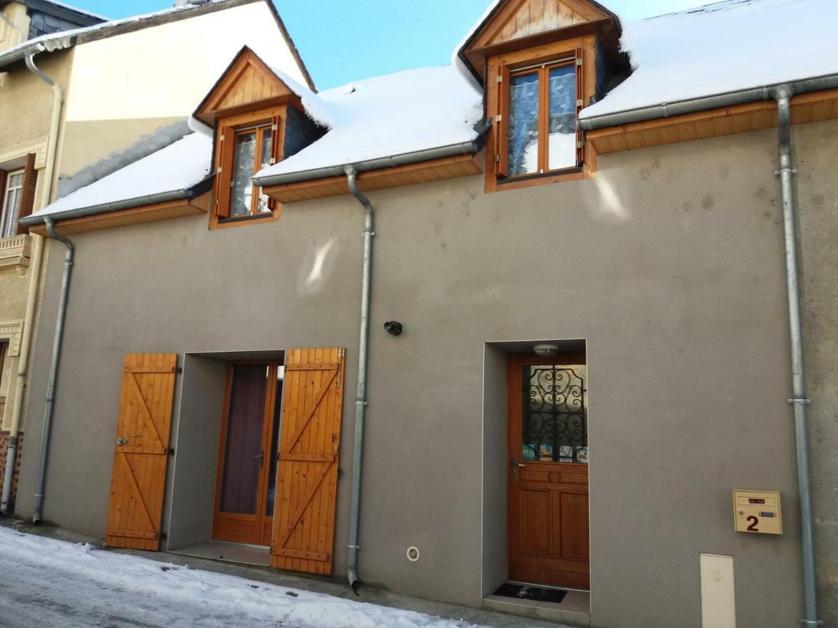 Locations Vacances A La Montagne Sarrancolin Exterior photo